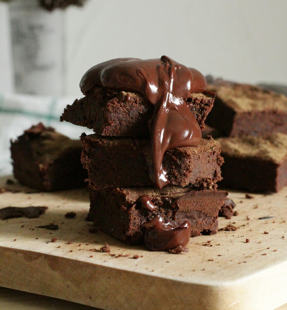 Ways-to-Bake-with-Cache-Toffee-in-Desserts-Brownie