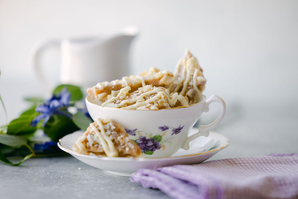 Toffee tea casual gathering dessert
