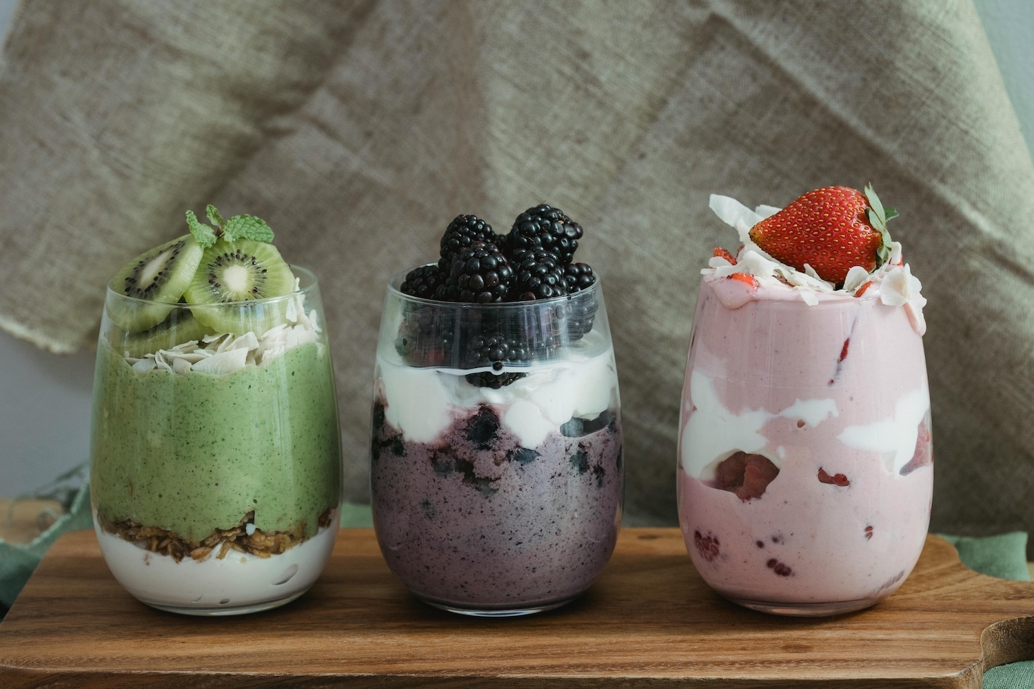 desserts berry parfait with white chocolate toffee